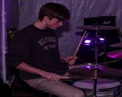 In addition to being a TikTok star, he also has the skills to play the drums. He also has some knowledge of music as he is the son of musician Steve K